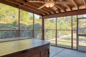 Screened-in Porch