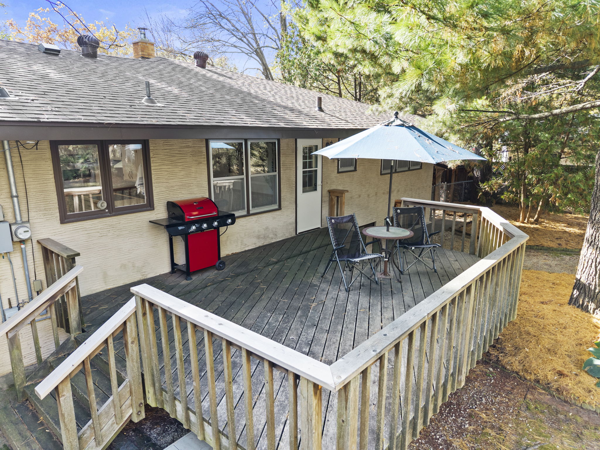  Photo 70