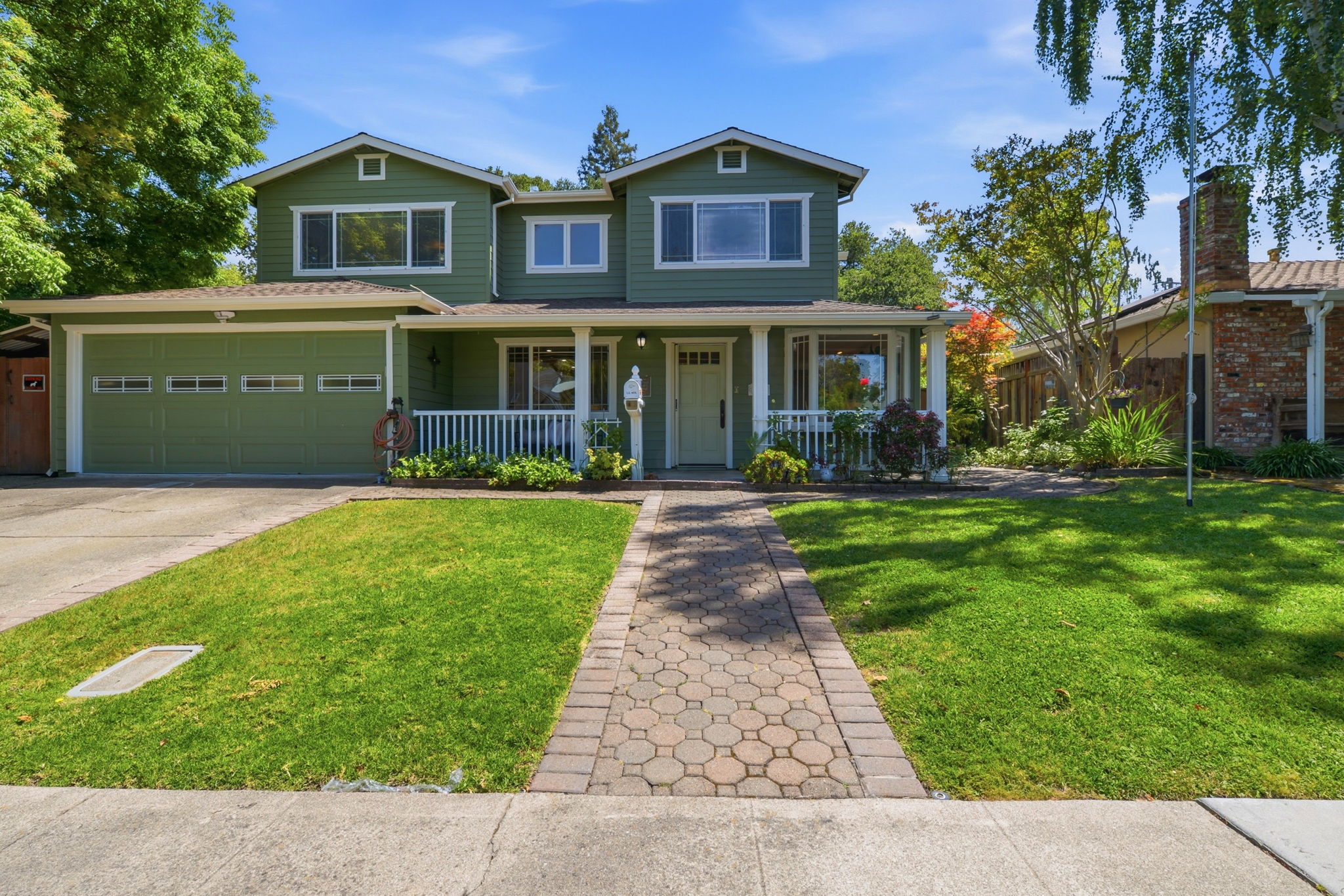001_F8_2829 Carson St