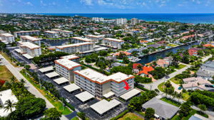  Photo 98