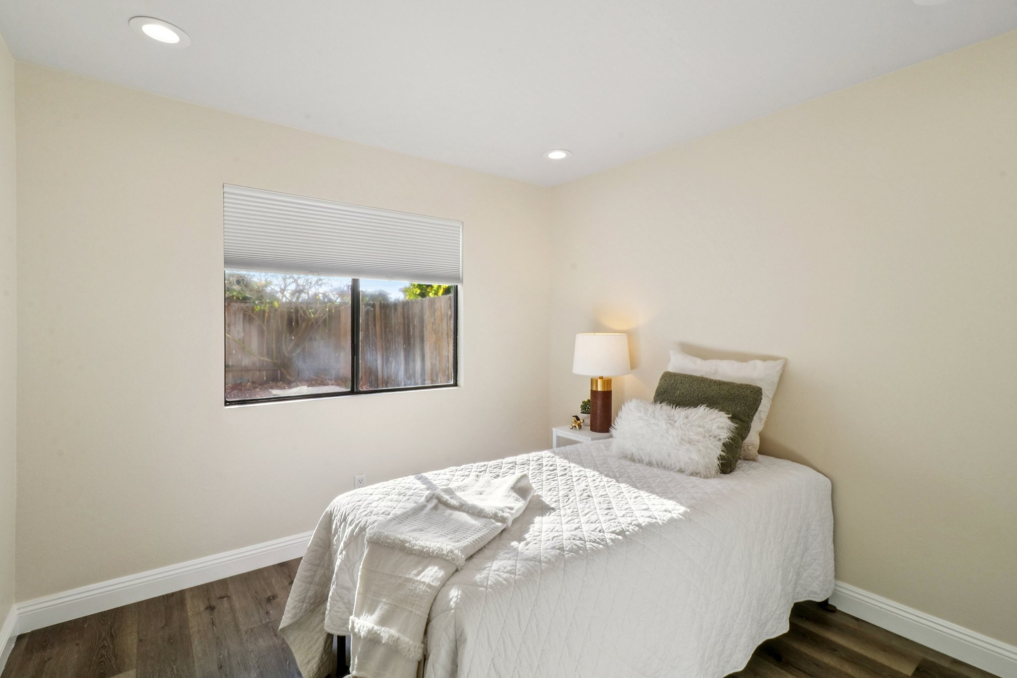 Forest View Way-S1411-023.jpg