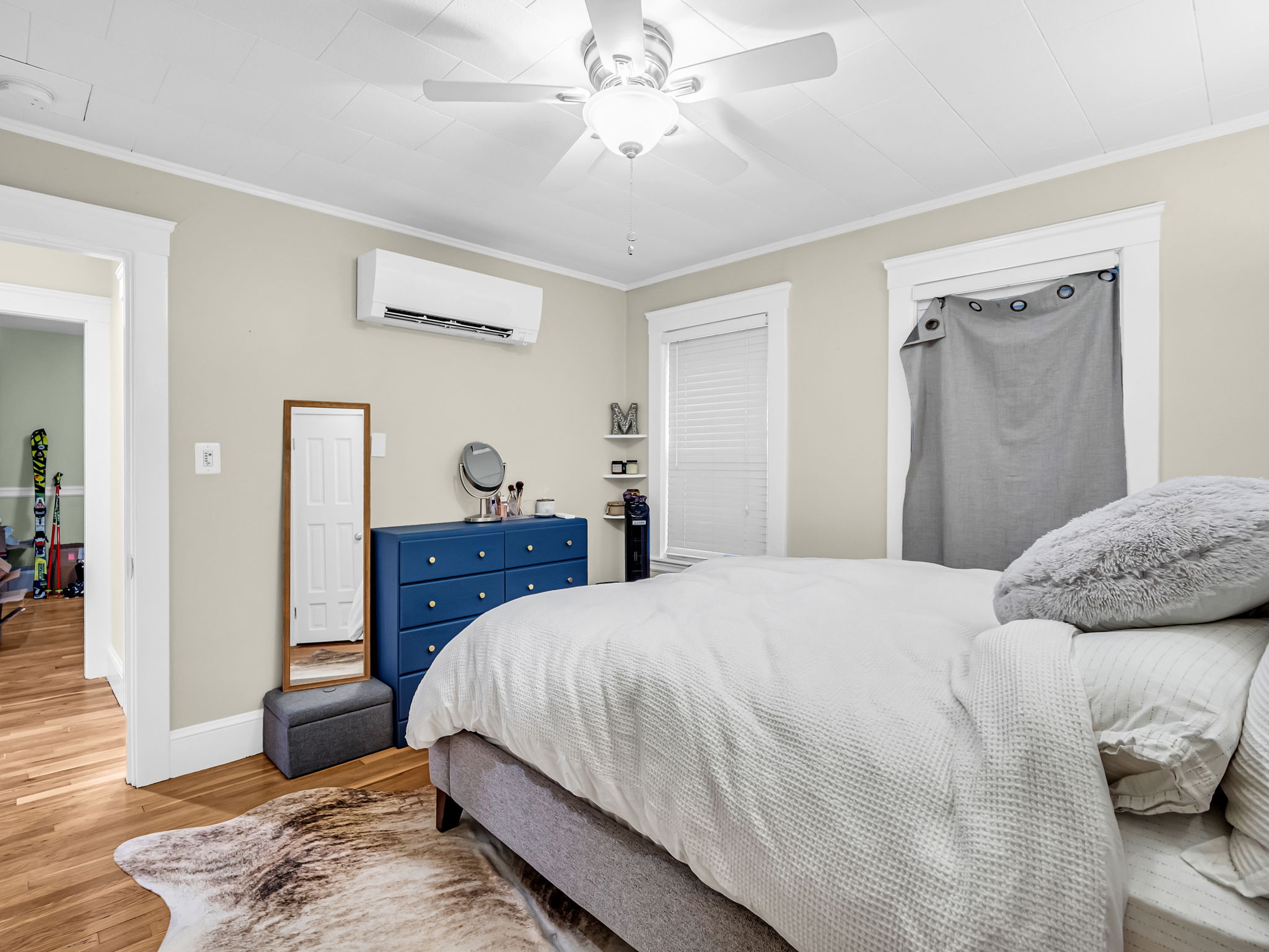 283 Ash St Master Bed 2