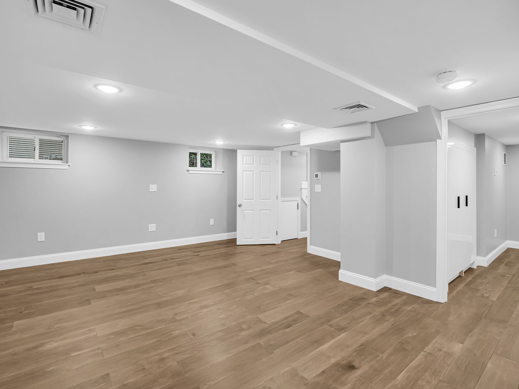 283 Ash St 1 Garden  Living 2