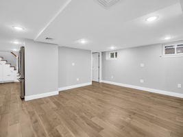 283 Ash St 1 Garden  Living