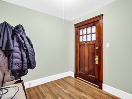 283 Ash St 1 Entry 1