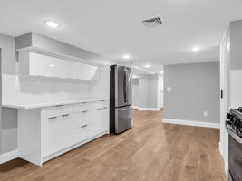 283 Ash St 1 Garden Kitchen 4
