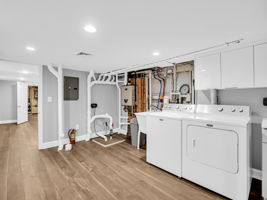 283 Ash St 1 Laundry 1