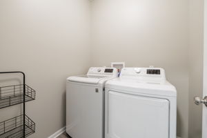  Photo 31