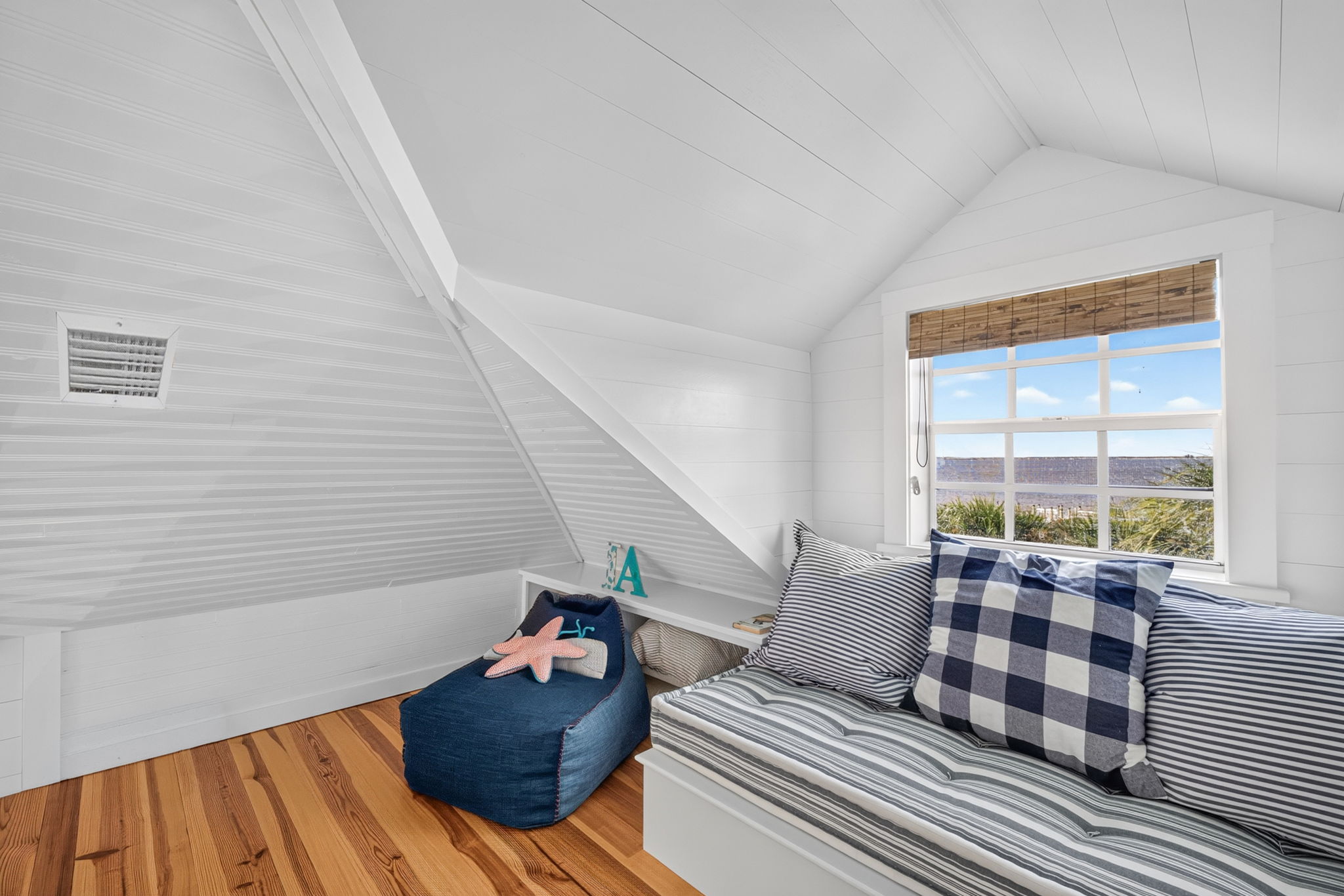 Loft 3