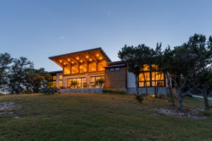  Photo 0