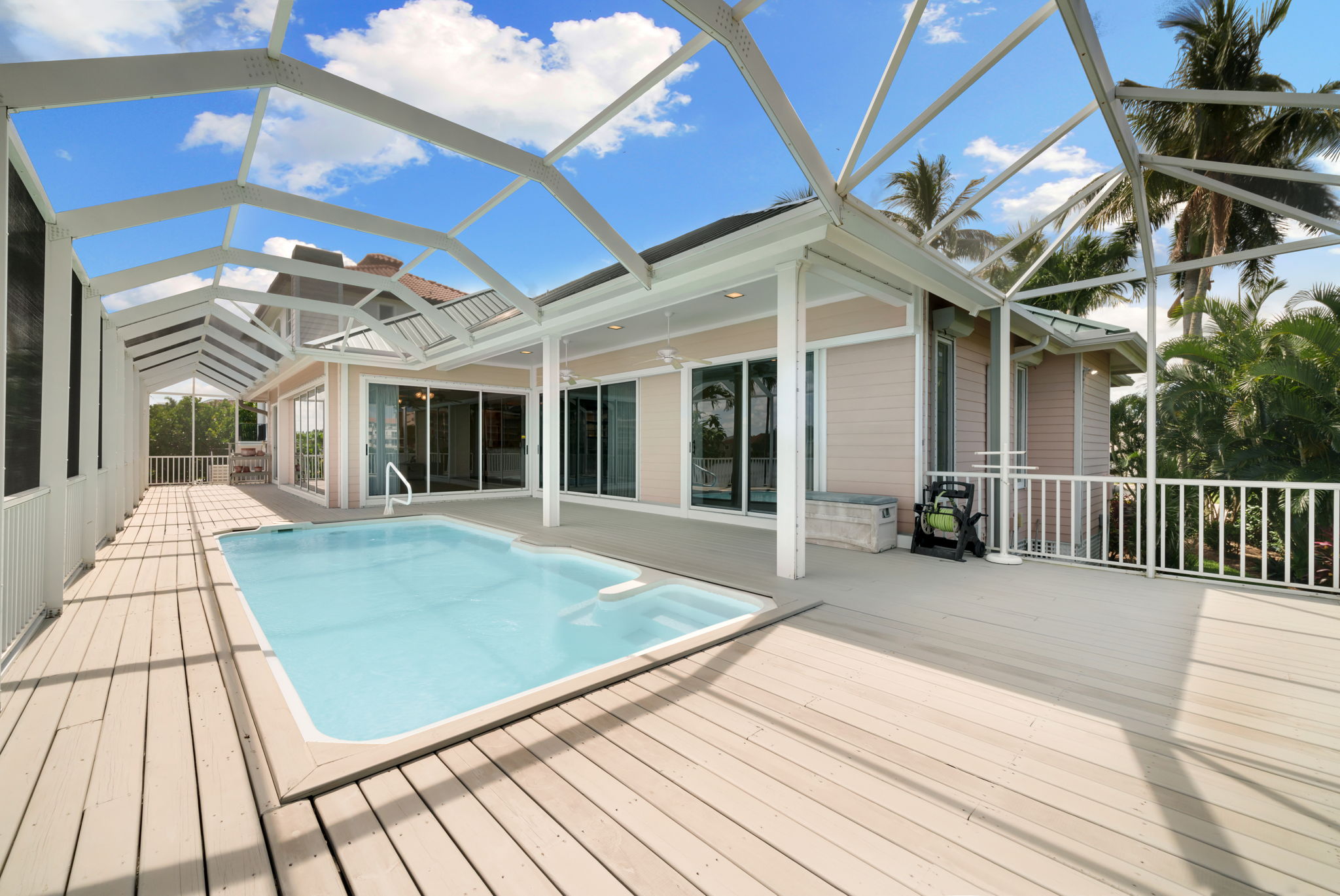 Spacious Lanai and Pool