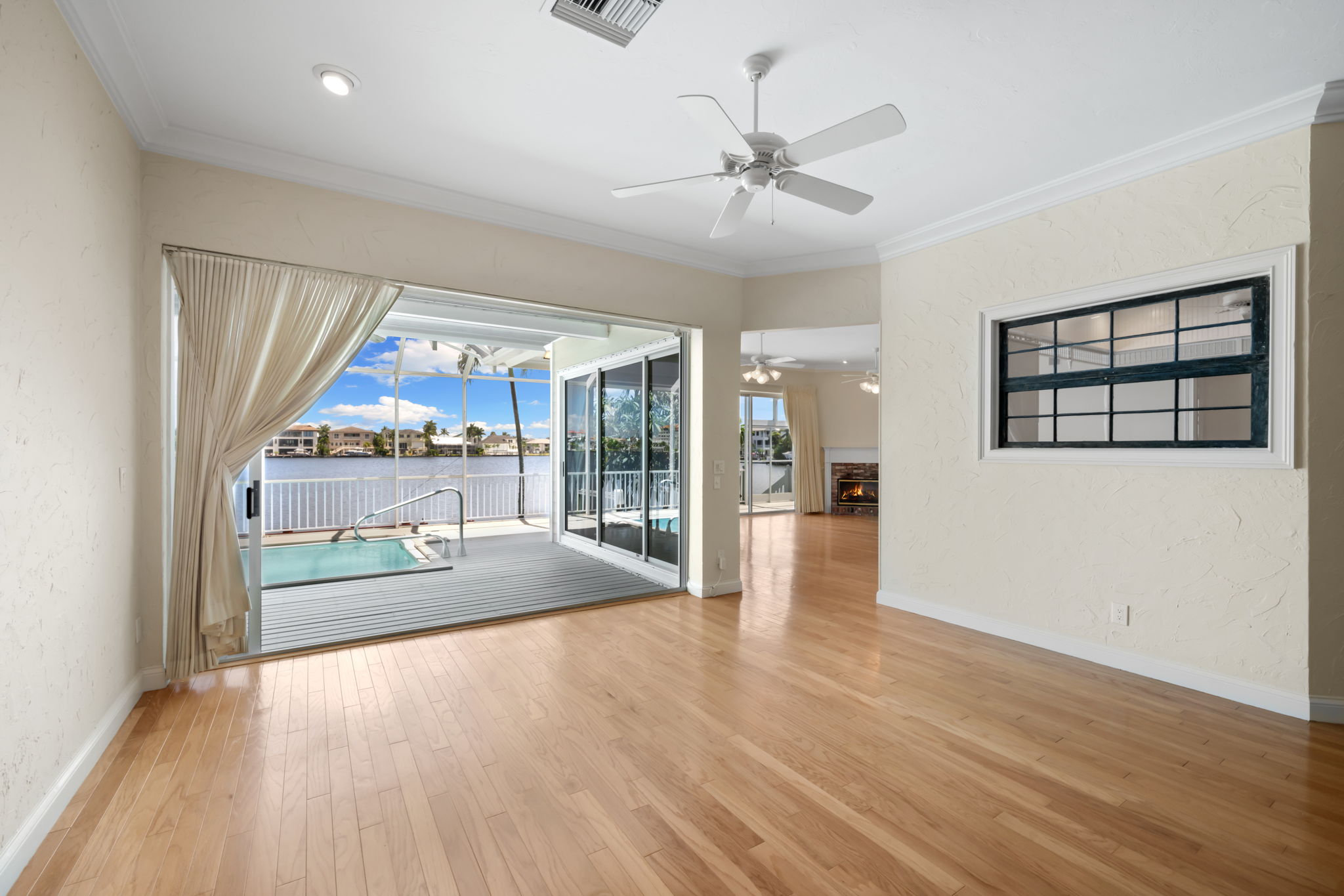 Living Room View, Lanai and Great Room