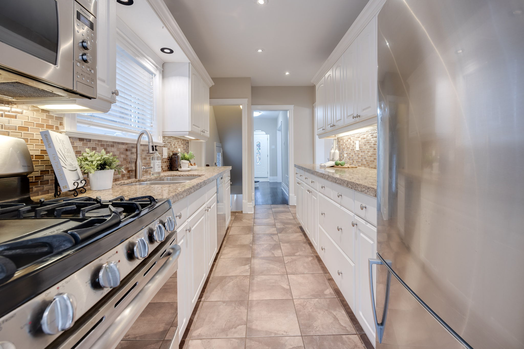 Toronto property showcase — delivered property photograph 18