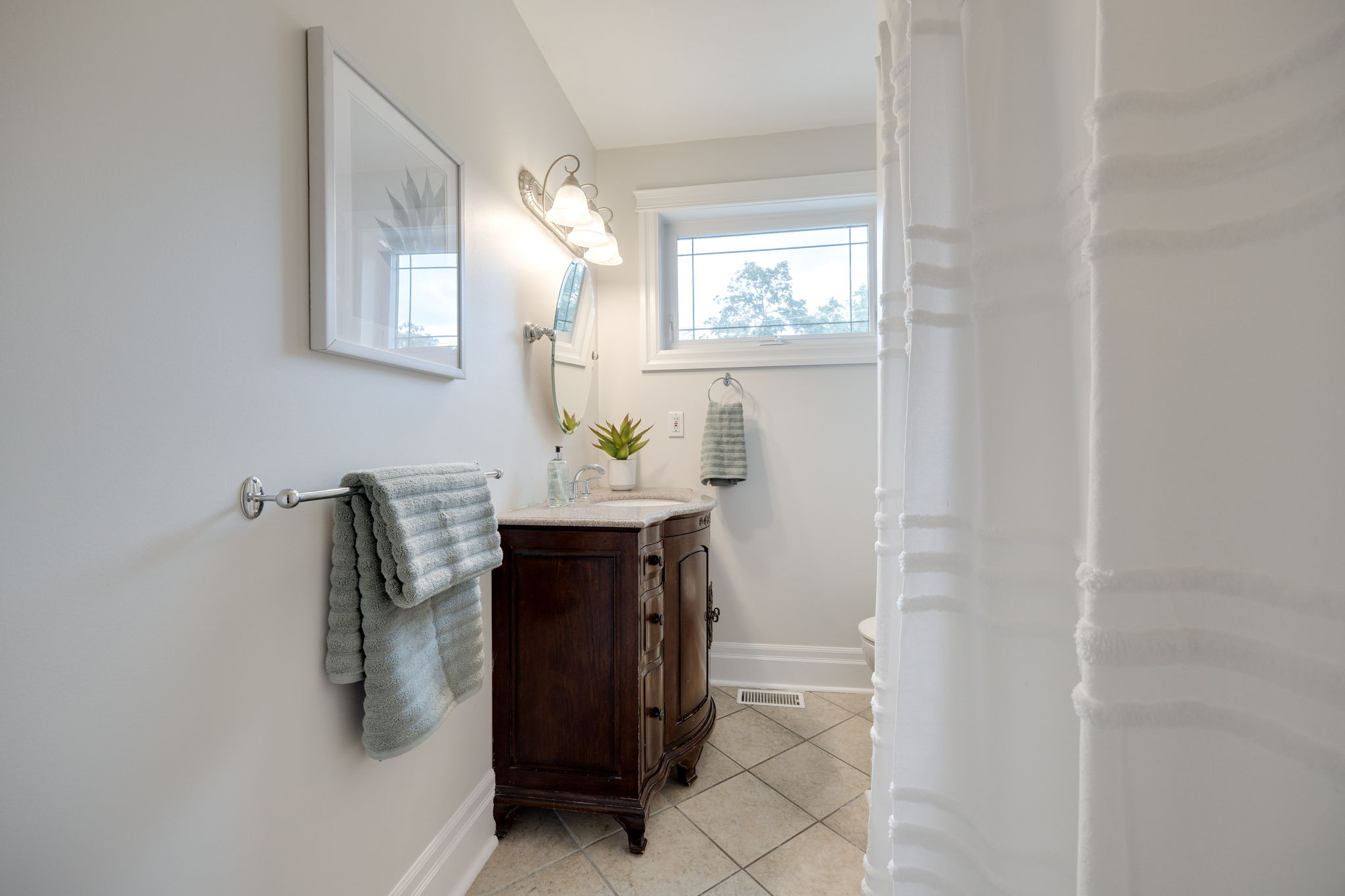 Toronto property showcase — delivered property photograph 29