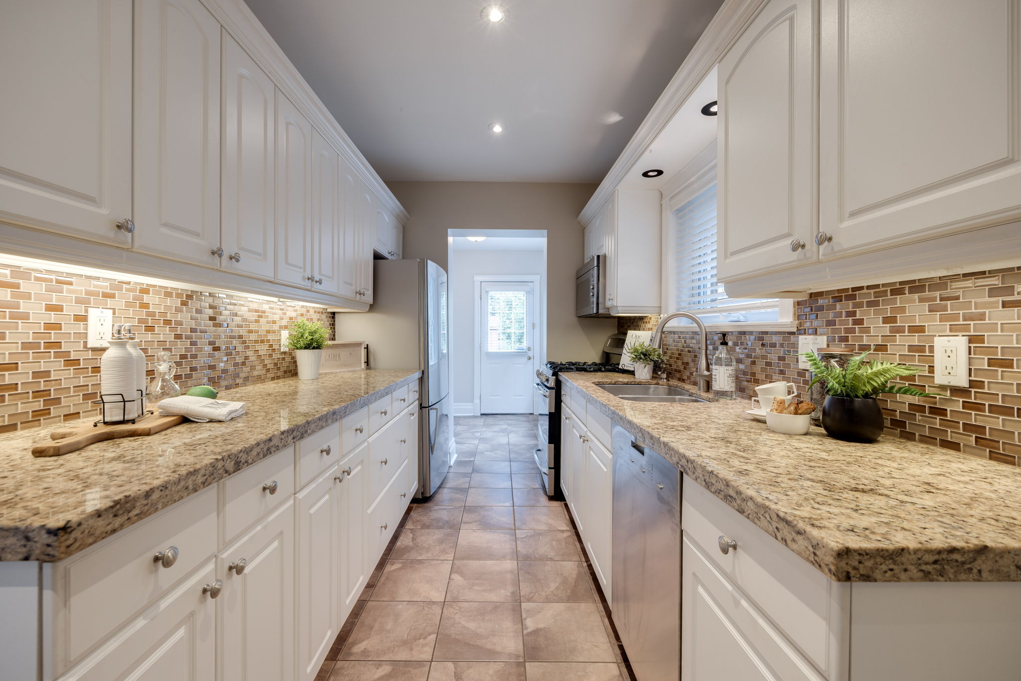 Toronto property showcase — delivered property photograph 14