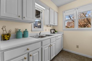 2830 Edridge Ct, Raleigh, NC 27612, USA Photo 16