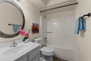 2830 Edridge Ct, Raleigh, NC 27612, USA Photo 12