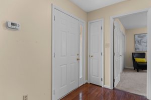 2830 Edridge Ct, Raleigh, NC 27612, USA Photo 13