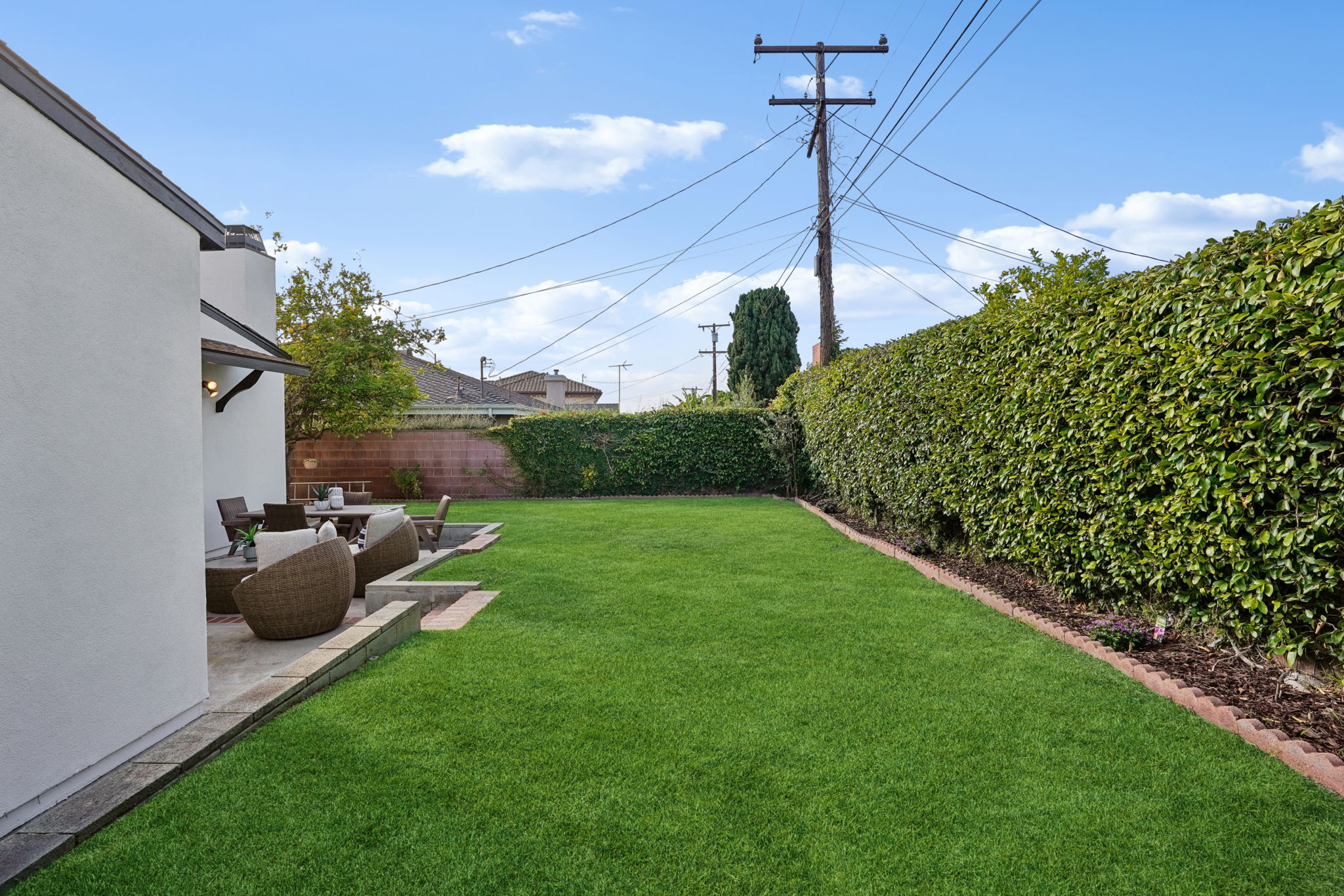 May Ave-1106-013