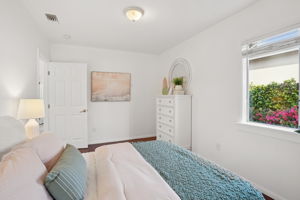 May Ave-1106-034