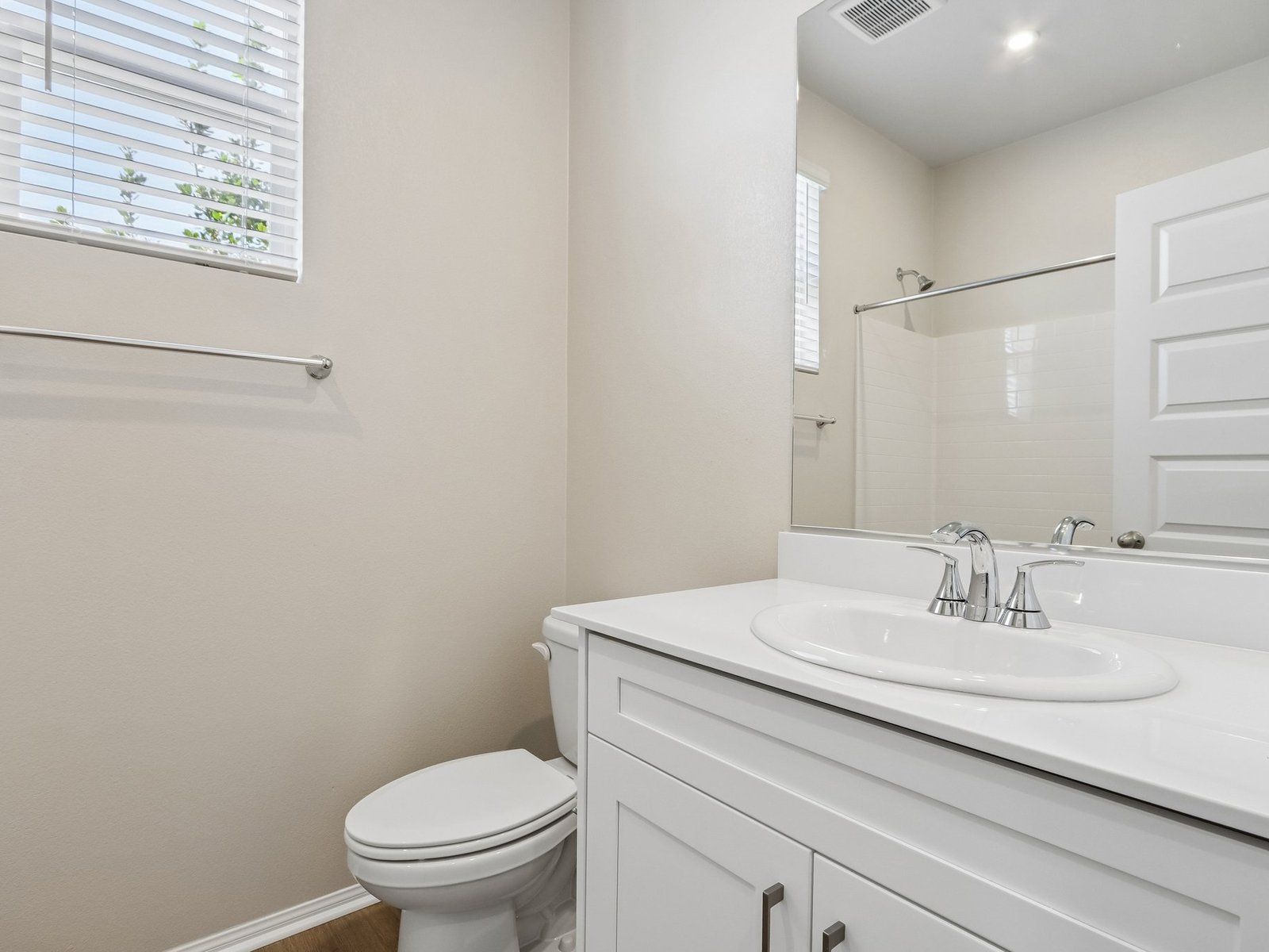 SCA_Prado_Plan4_28309ViaReserva_Bathroom_001