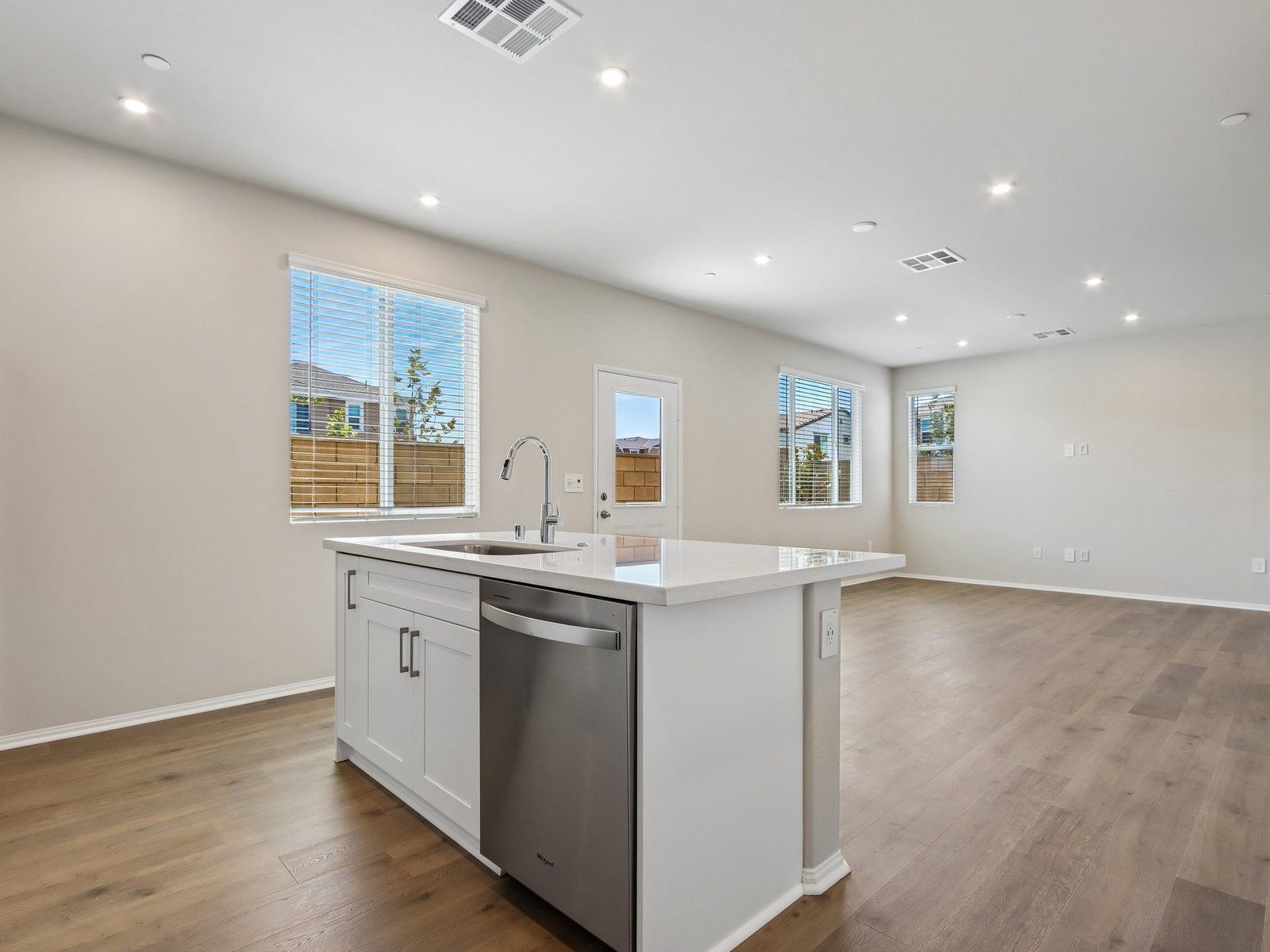 SCA_Prado_Plan4_28309ViaReserva_Kitchen_005
