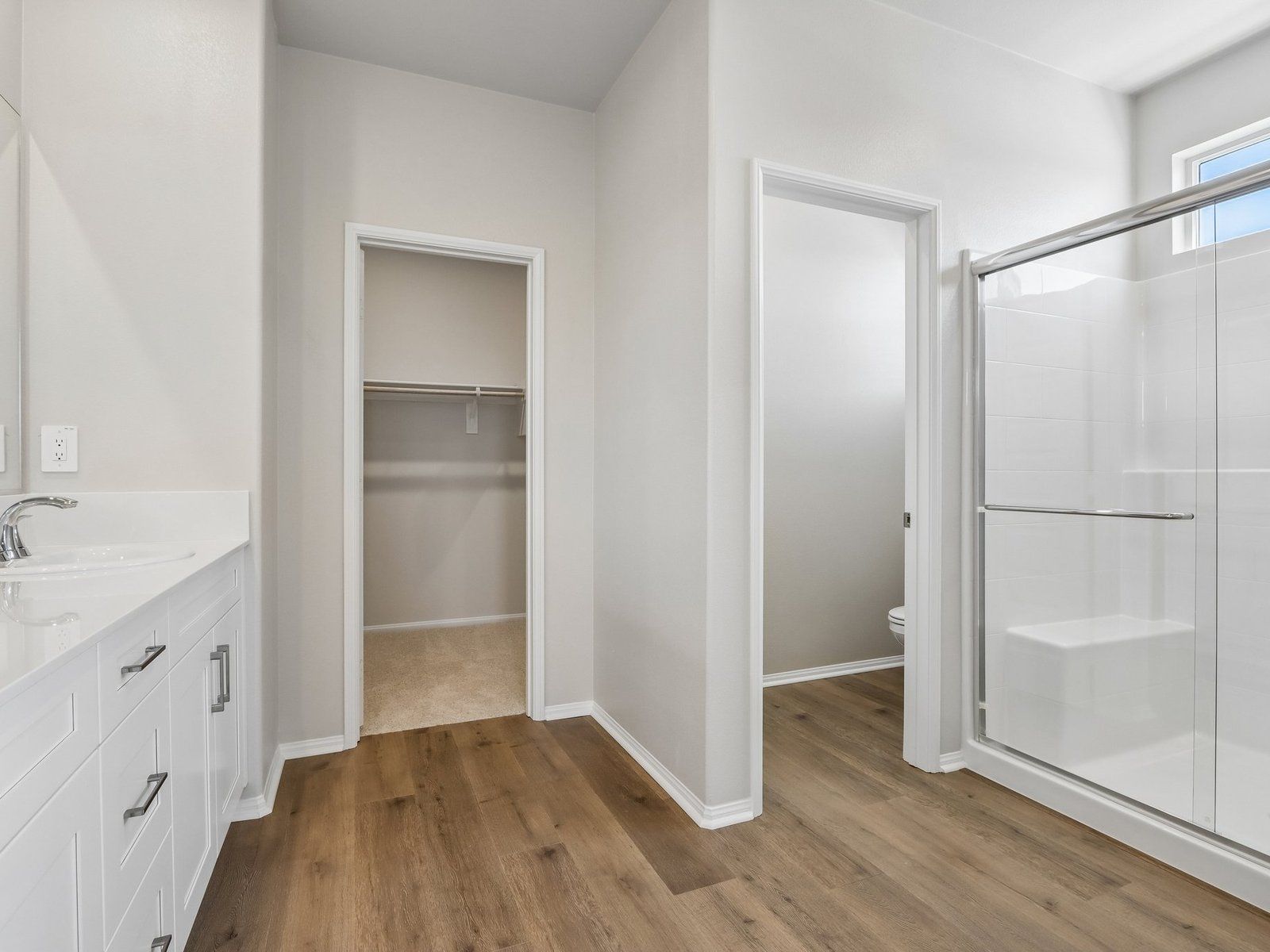 SCA_Prado_Plan4_28309ViaReserva_PrimaryBathroom_001