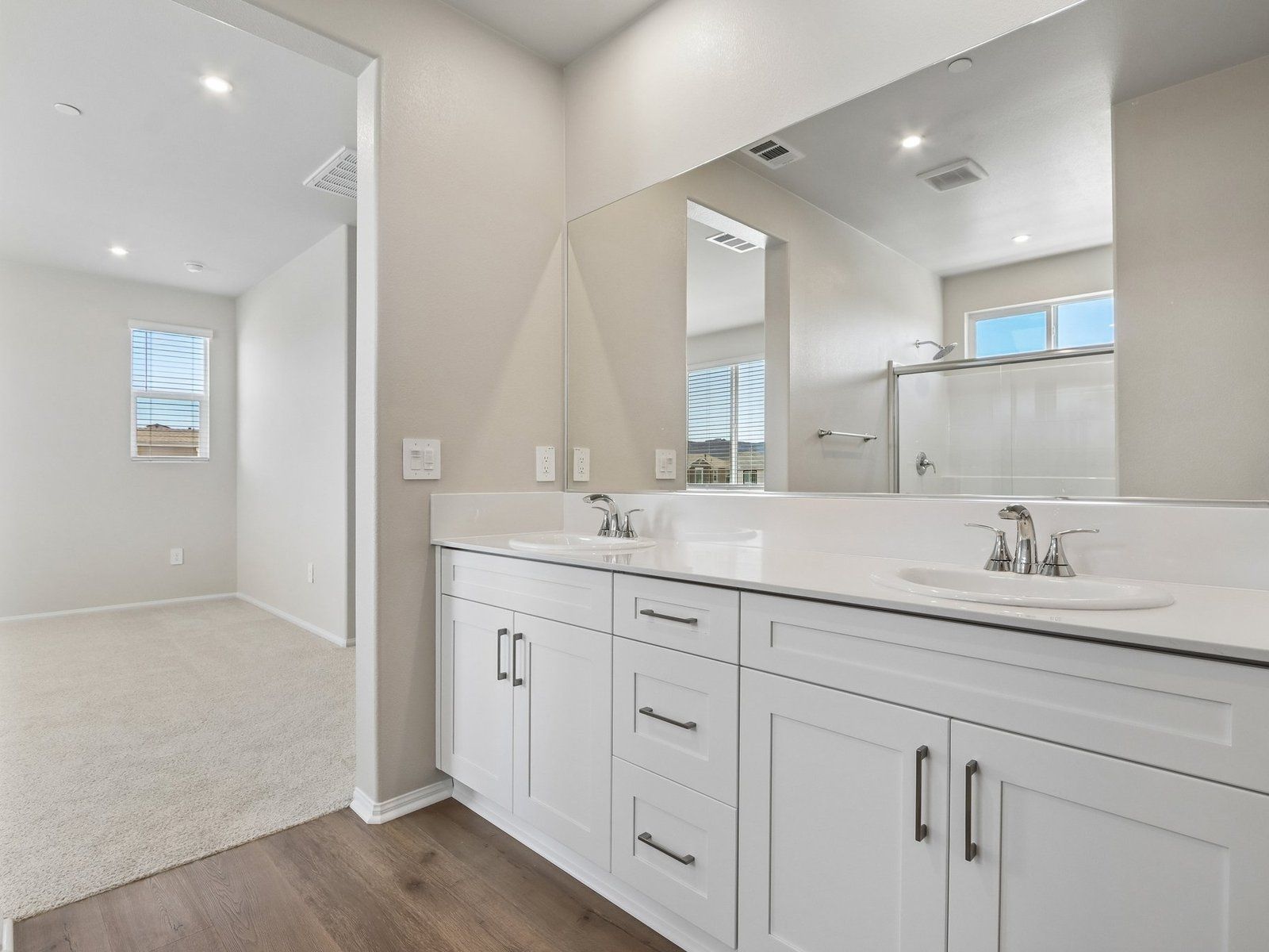 SCA_Prado_Plan4_28309ViaReserva_PrimaryBathroom_005
