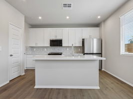 SCA_Prado_Plan4_28309ViaReserva_Kitchen_004