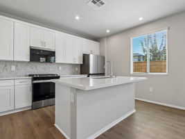 SCA_Prado_Plan4_28309ViaReserva_Kitchen_007