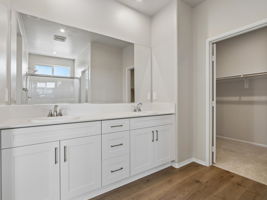 SCA_Prado_Plan4_28309ViaReserva_PrimaryBathroom_004