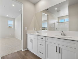 SCA_Prado_Plan4_28309ViaReserva_PrimaryBathroom_005
