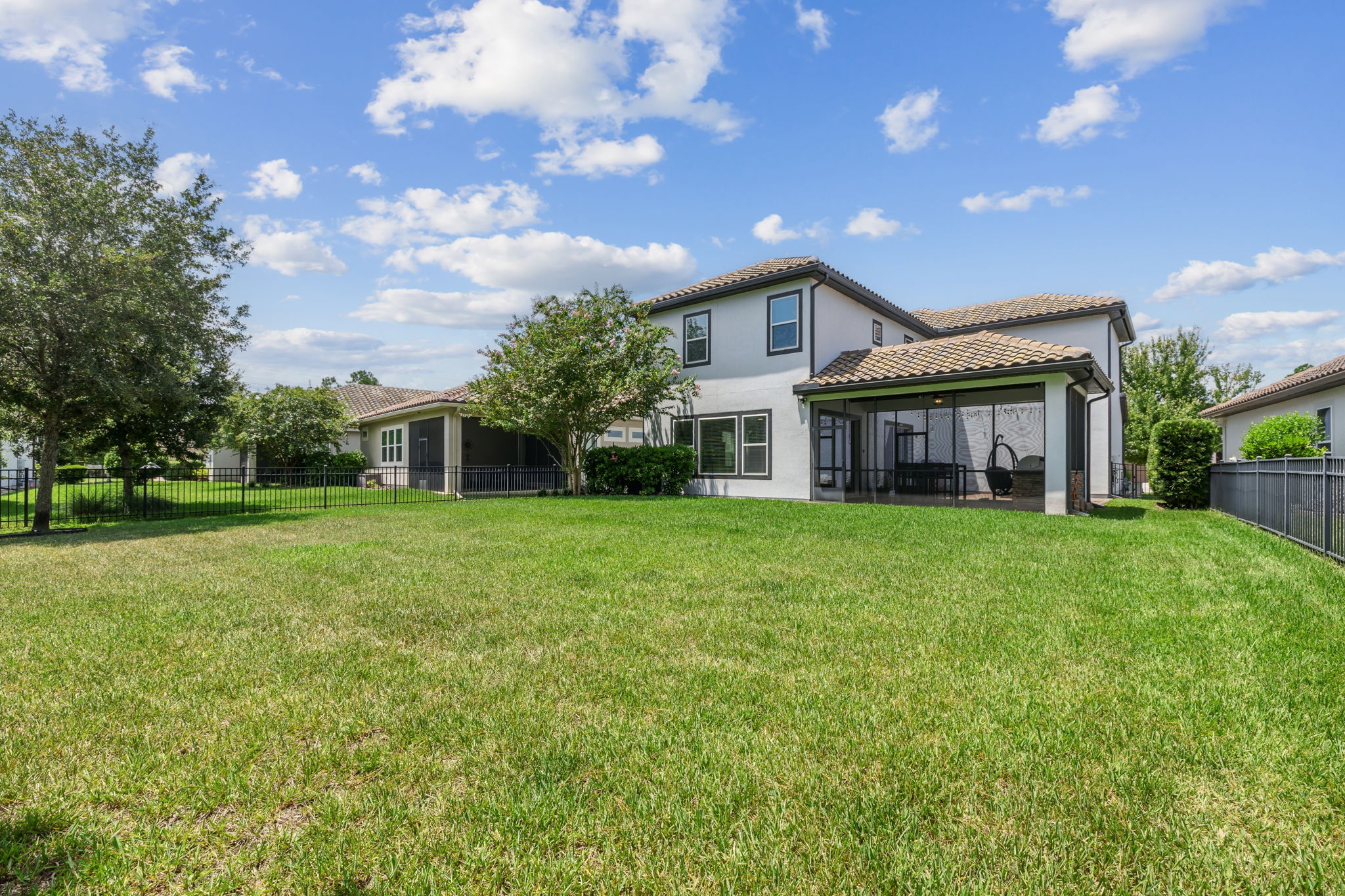 Large Rear Lawn