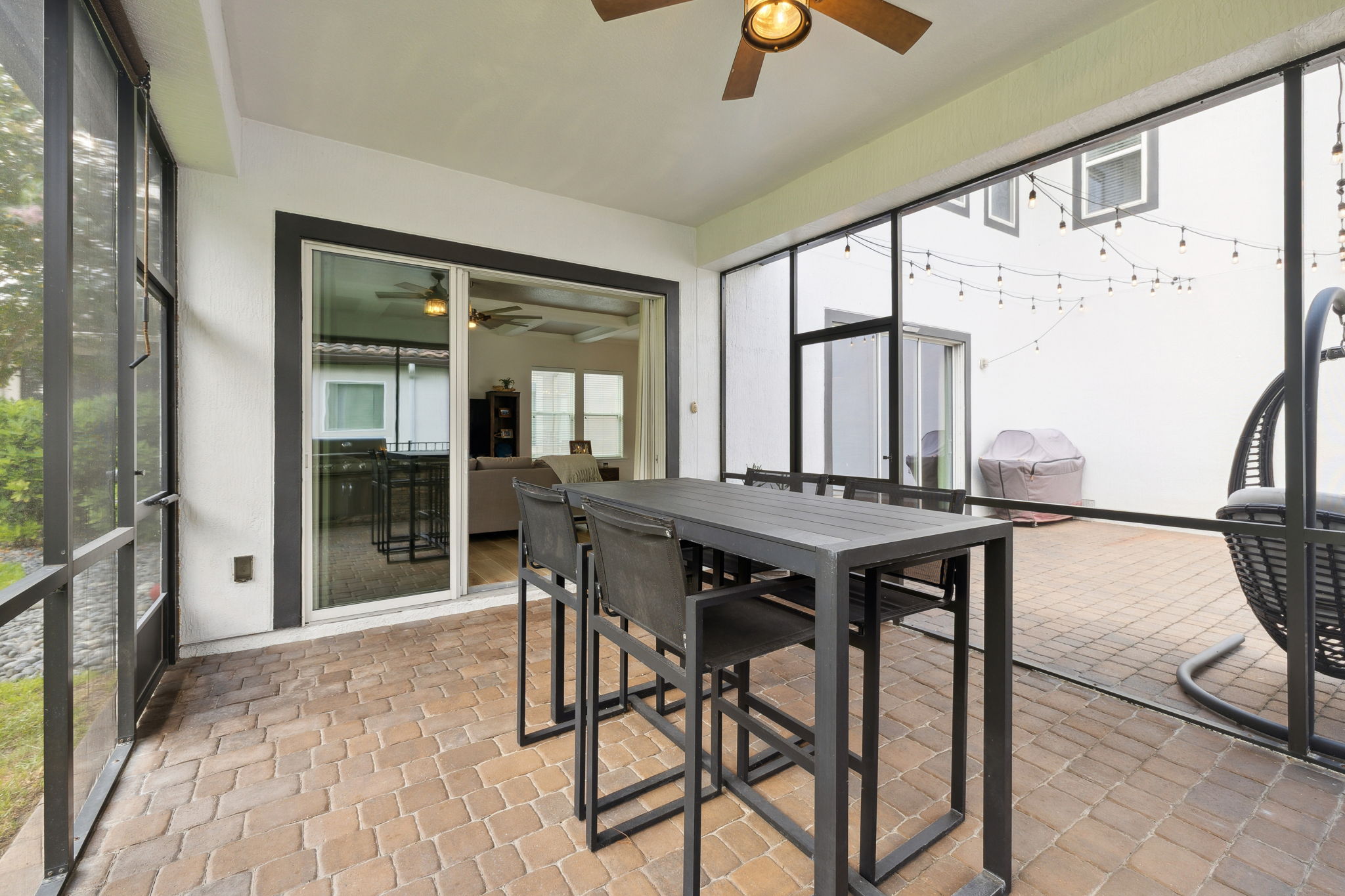 Covered, Screened Lanai