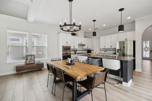 Dining & Kitchen