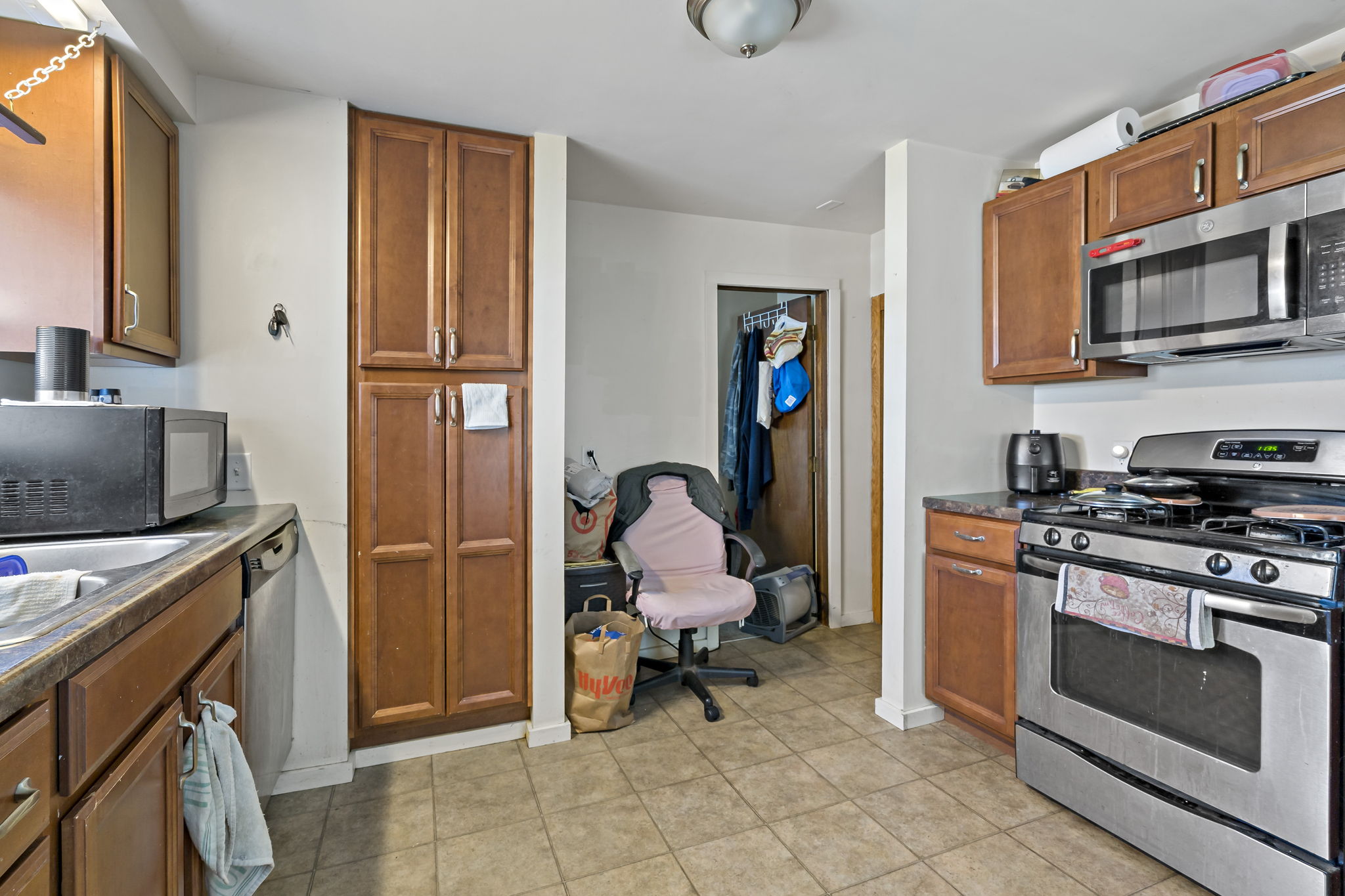  Photo 23