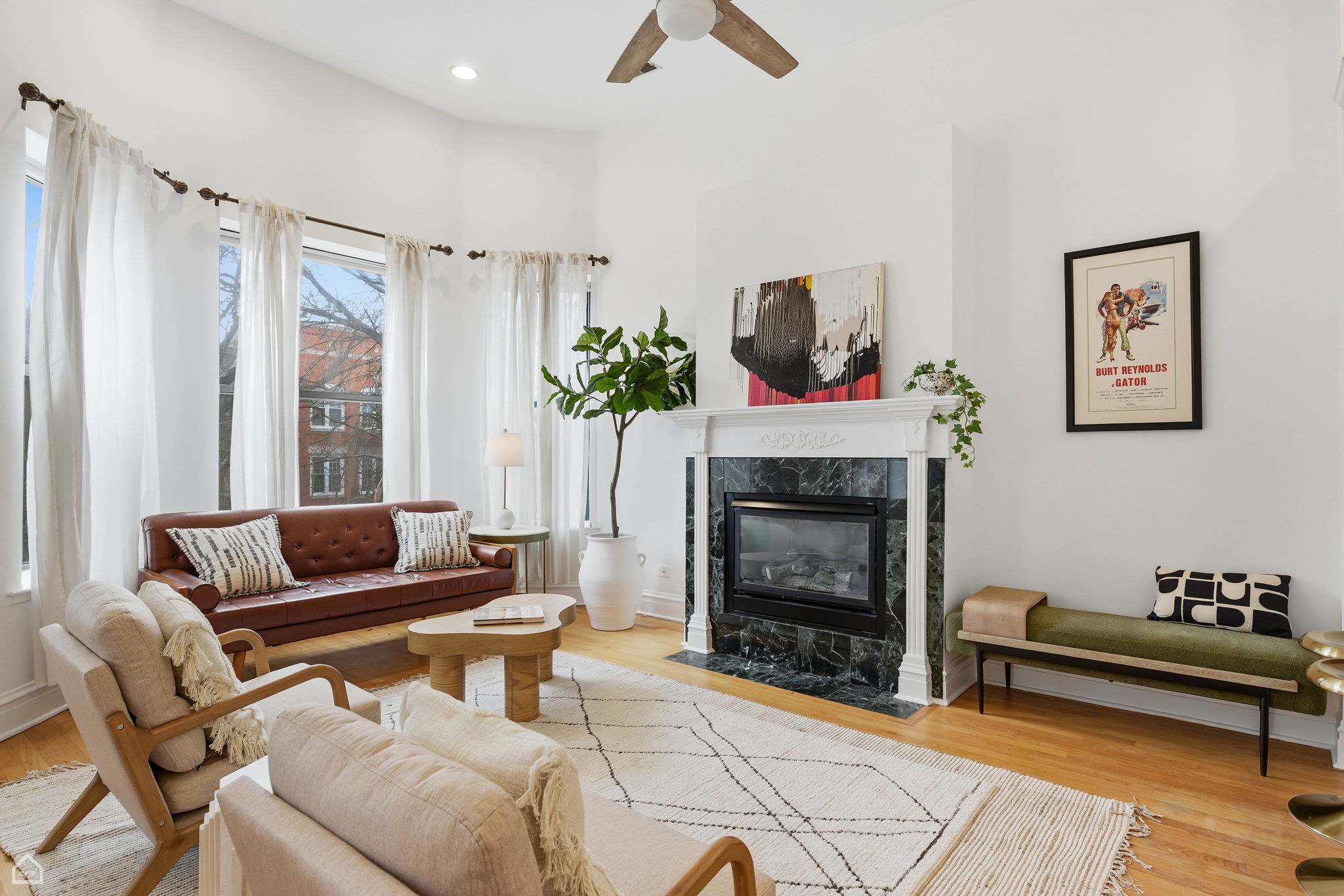 2833 N Burling St 3E - Andrew Wendt_CHP2026_006