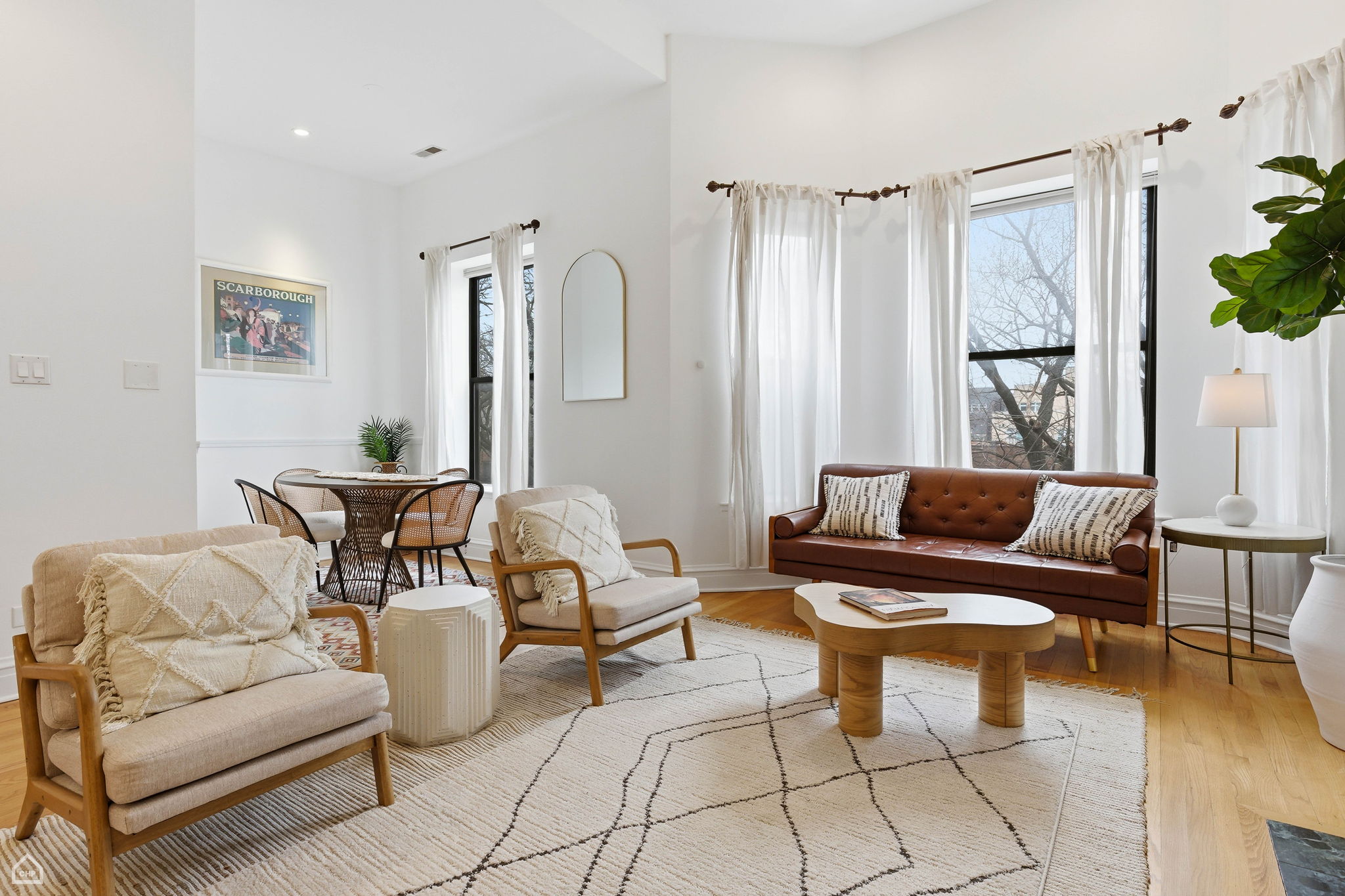 2833 N Burling St 3E - Andrew Wendt_CHP2026_009