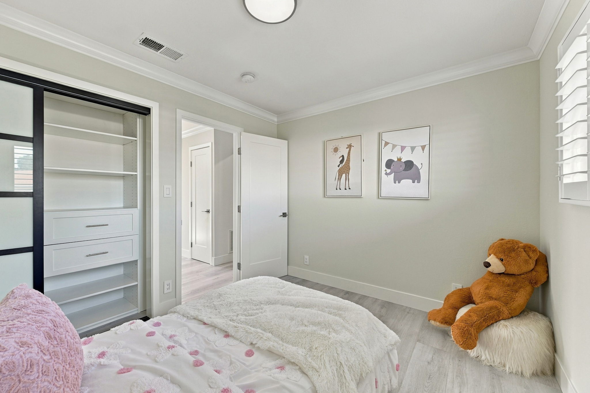 026_F8_28333 Sparrow Rd