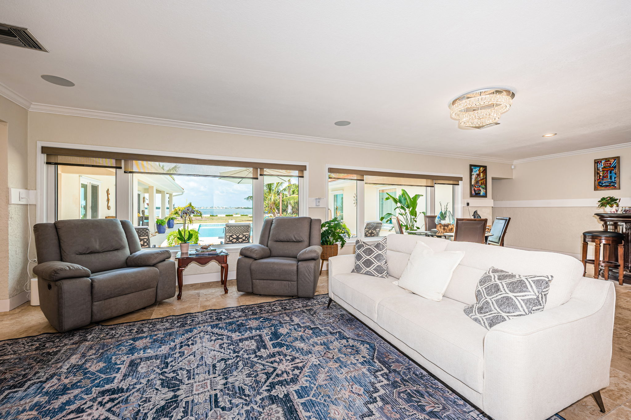 Living Room 4