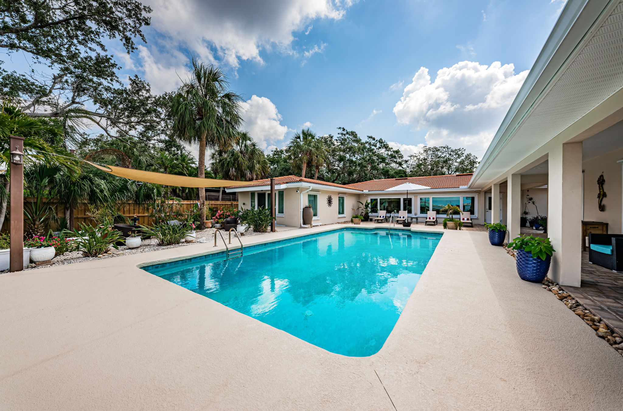 Pool 2