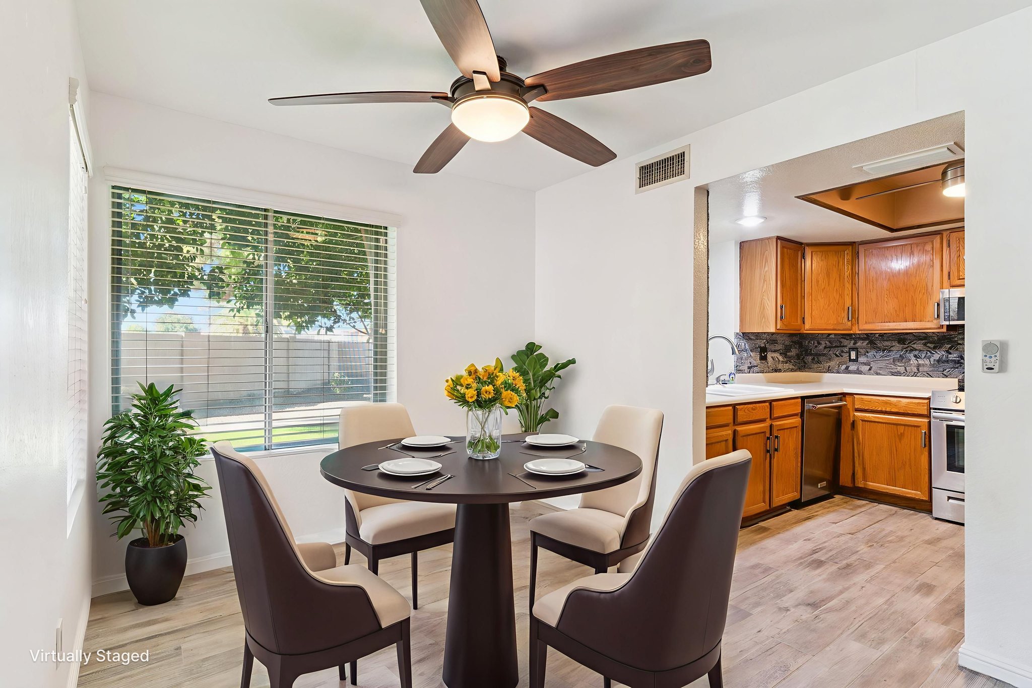 2834 S Extension Rd 1111 - 008 virtually staged.jpeg