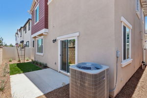 Socal - Prado - 28350 Via Alella Temecula CA 92591 - 017