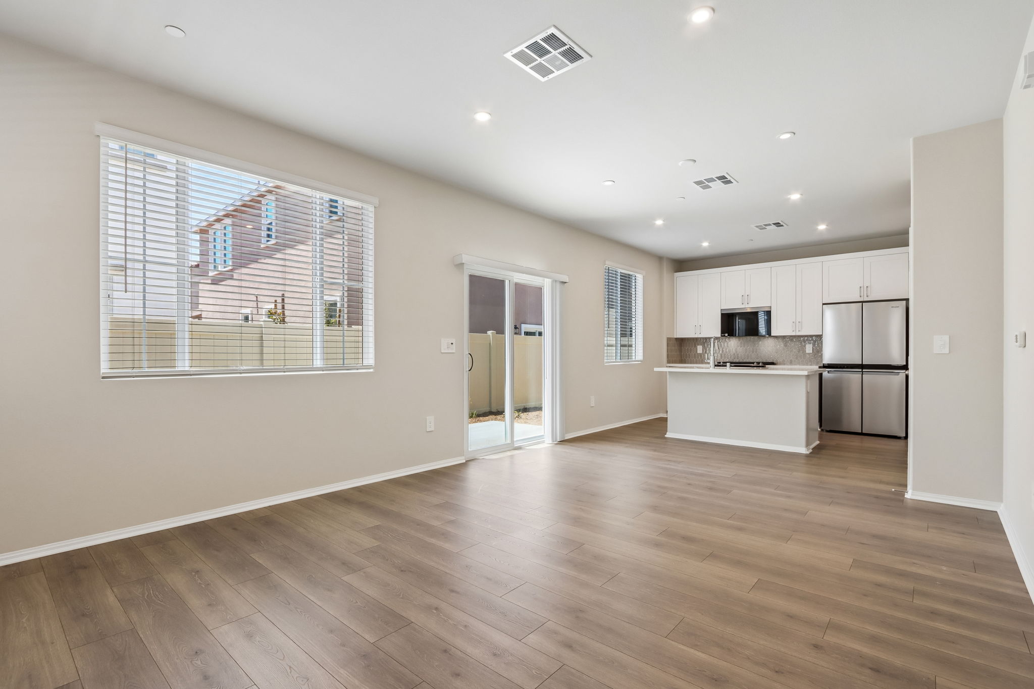 Socal - Prado - 28353 Via Alella Temecula CA 92591 - 005