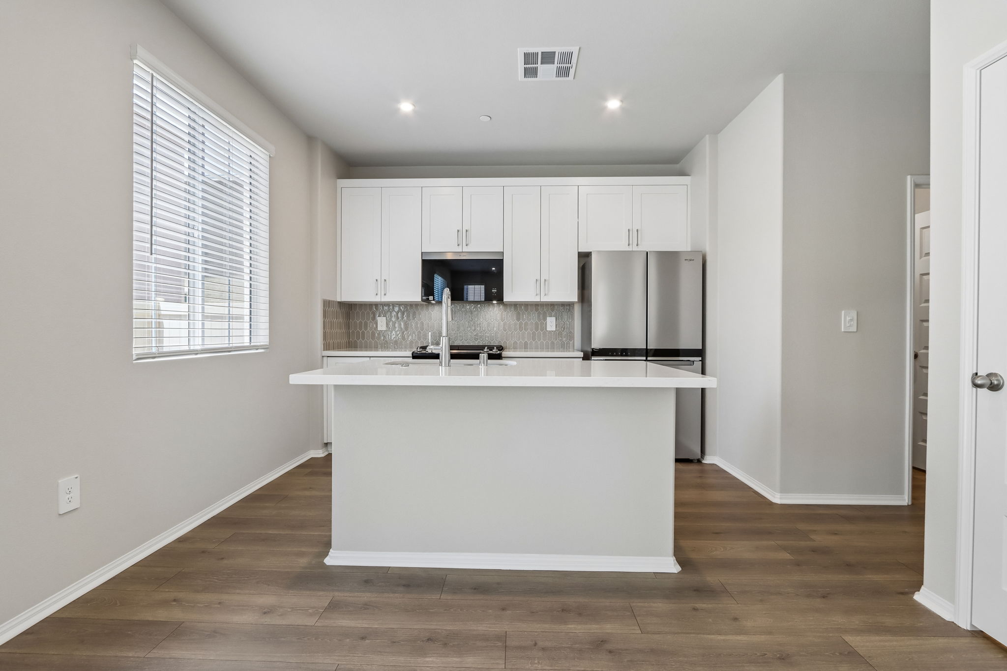 Socal - Prado - 28353 Via Alella Temecula CA 92591 - 011