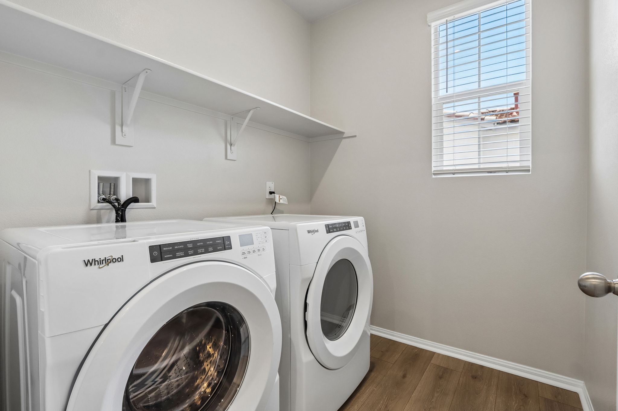 Socal - Prado - 28353 Via Alella Temecula CA 92591 - 017