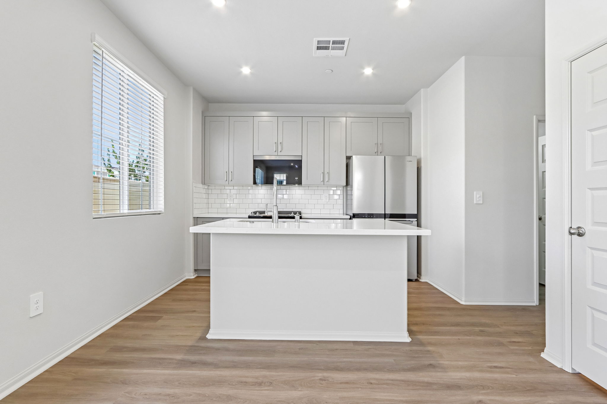 Socal - Prado - 28358 Via Alella Temecula CA 92591 - 011