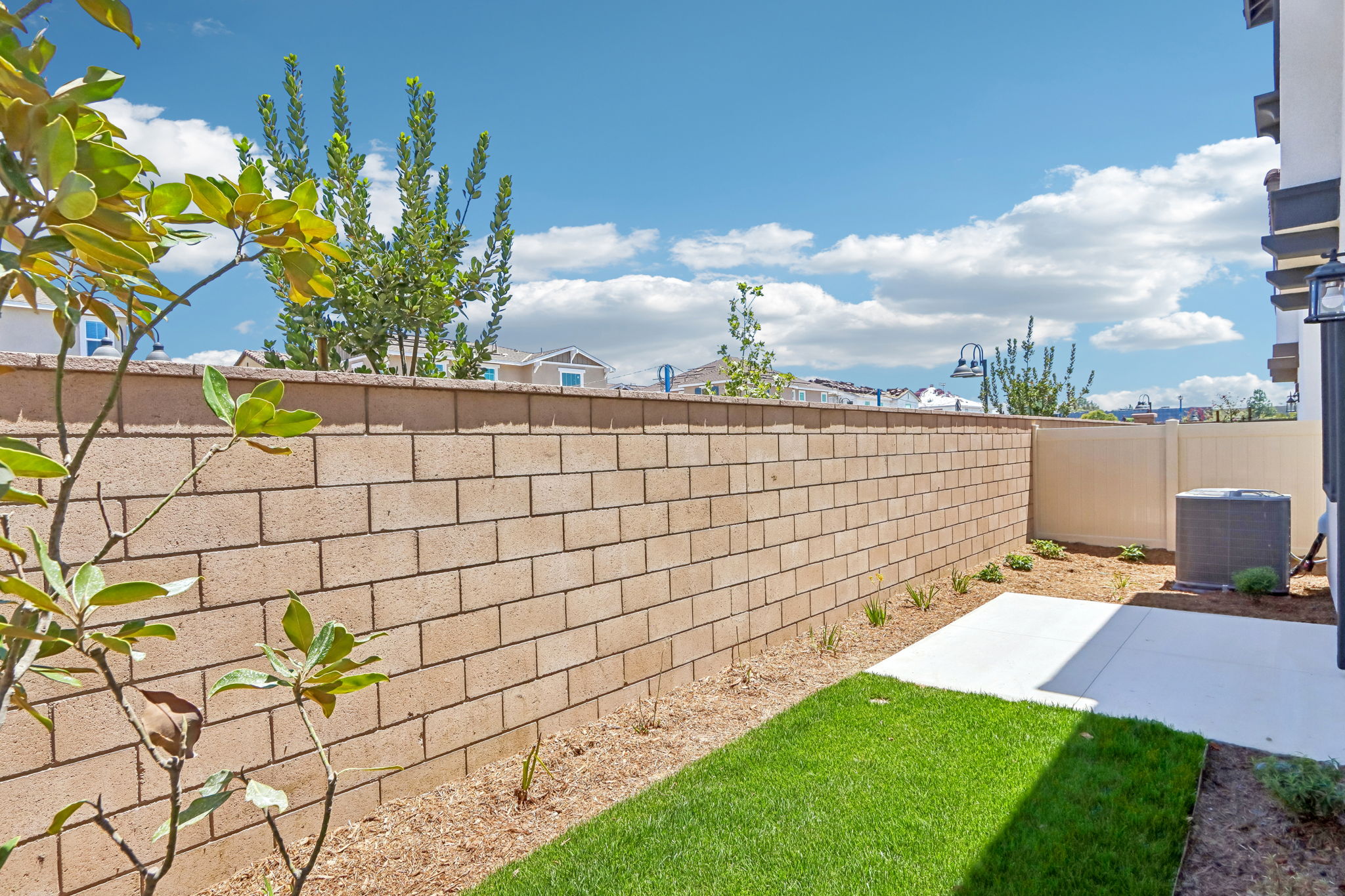 Socal - Prado - 28358 Via Alella Temecula CA 92591 - 030
