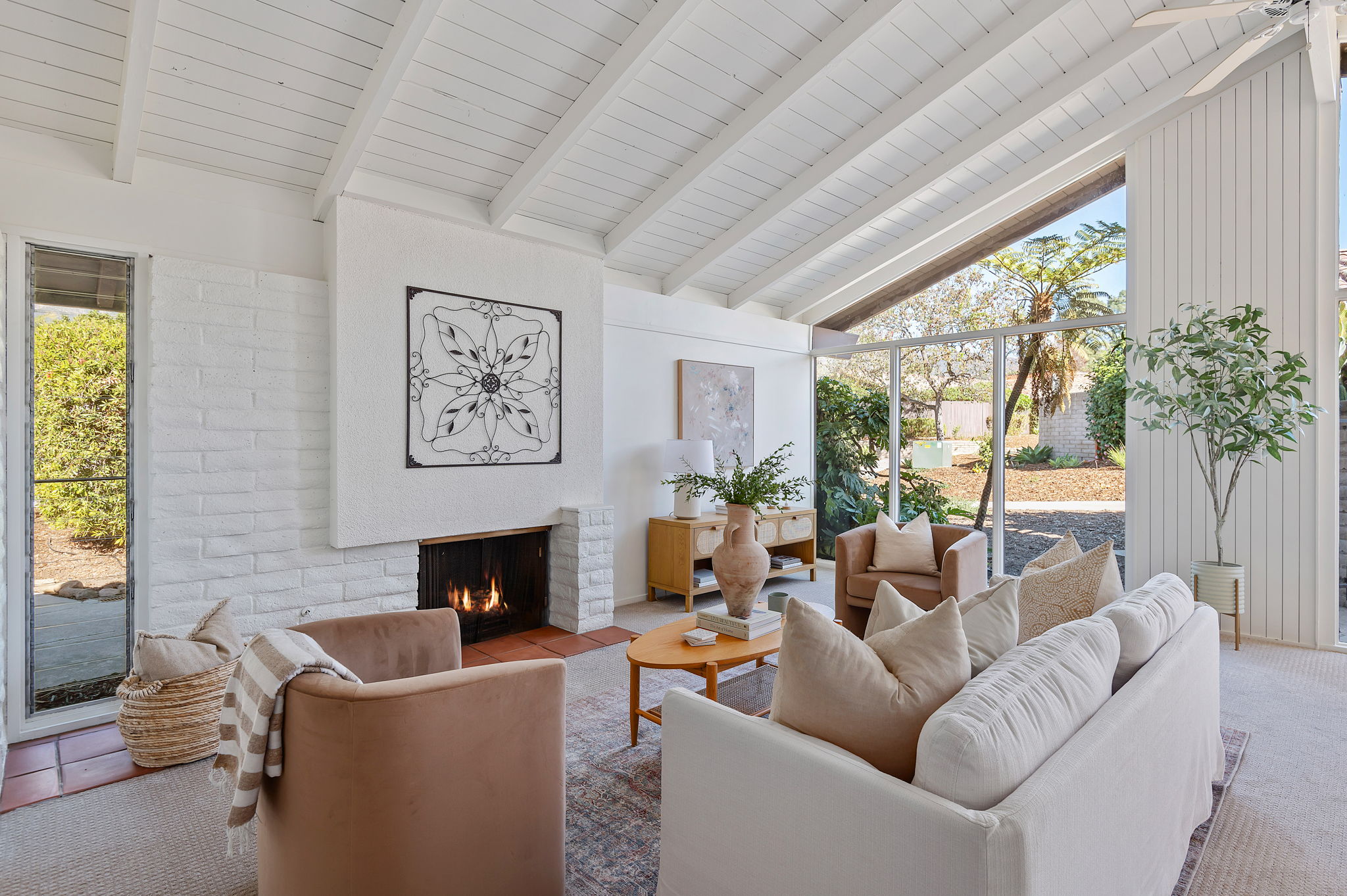 02 - Living Room