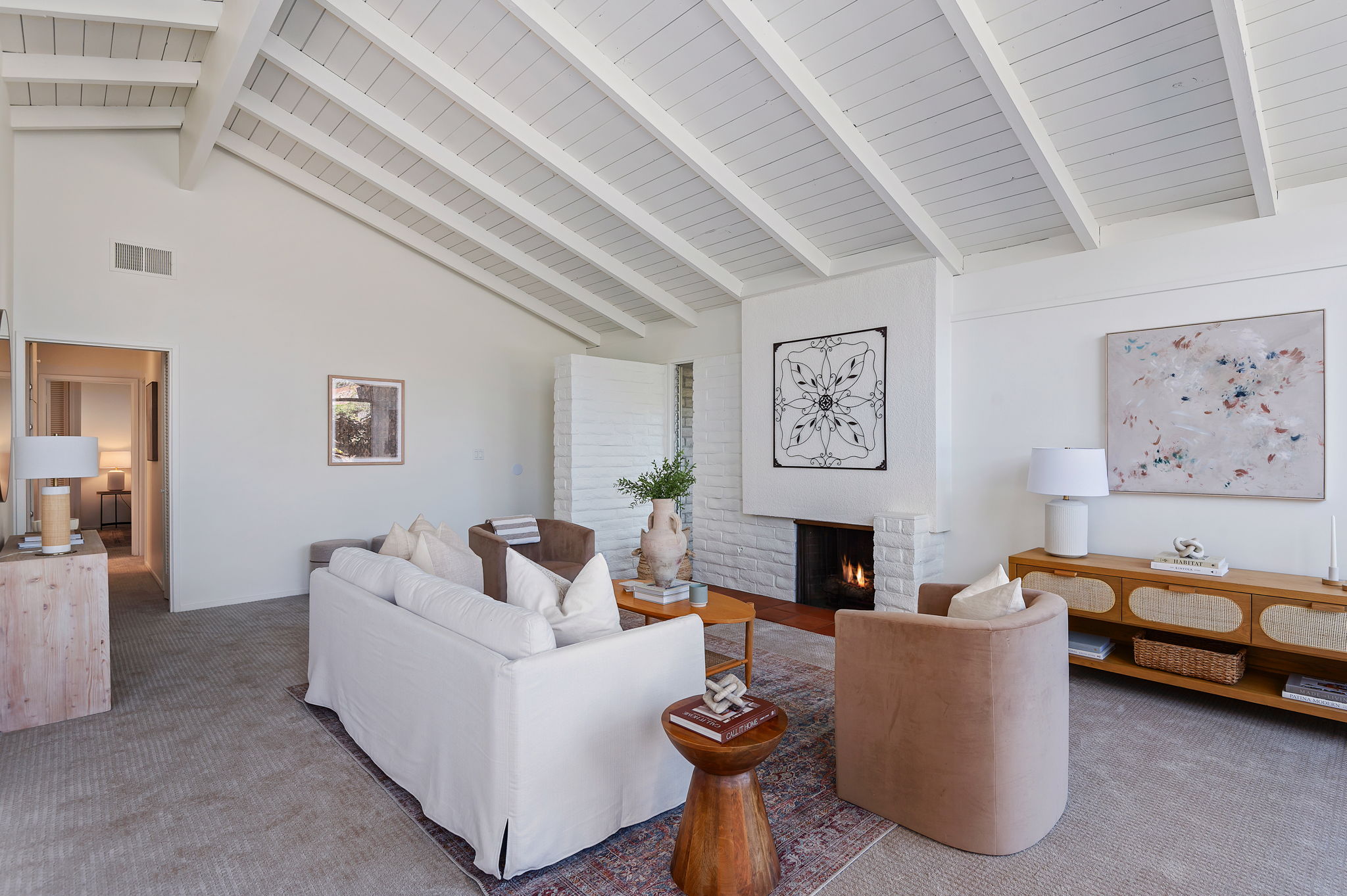 05 - Living Room
